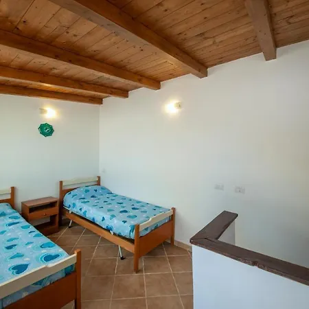 Awesome Apartment In Castelsardo With 2 Bedrooms